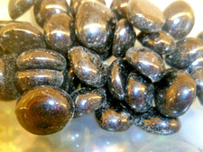 41x Shiny Speckled Black Glass