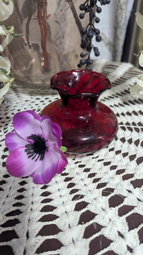 Red art glass vase - red, decorative