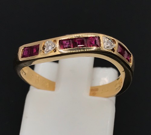 18ct gold ruby diamond - gold,