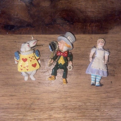 Three hand painted hantel - three,