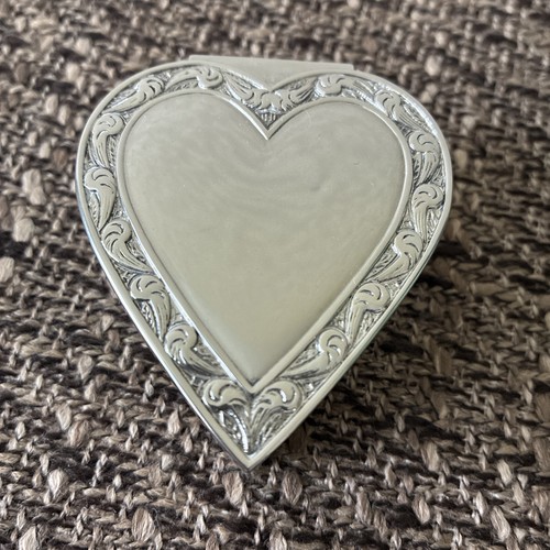 Vintage silver toned heart - vintage,