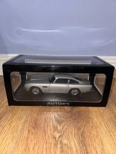 1/18 AutoArt Aston Martin DB5 Silver Birch 70211 RARE