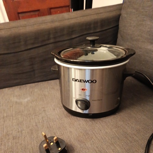 Daewoo compact slow cooker - daewoo,