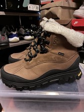 UGG Women's Adirondack