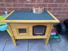 PawHut Outdoor Cat House with Openable Asphalt Roof and Escape Doors