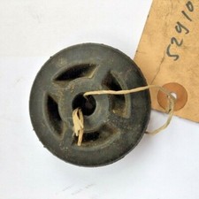 ROVER P6 EXHAUST MOUNTING FOR EARLY CARS NEW NOS 529109