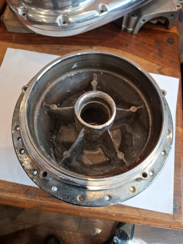Triumph conical rear - triumph, hub