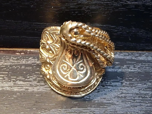 Yellow gold saddle - 9k,