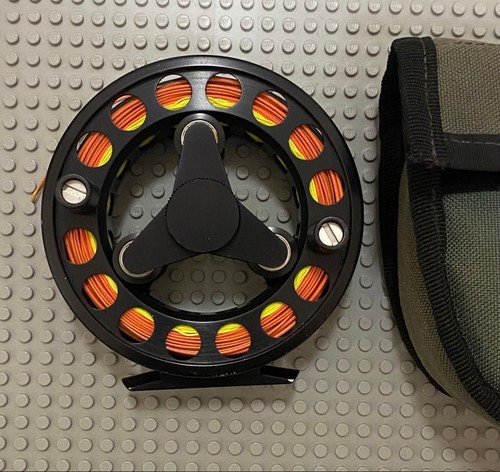 Fly fishing reel - fly, with