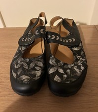 Pavers Ladies Sandals