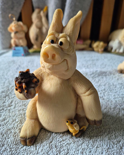 Piggin phobia resin pig - piggin',