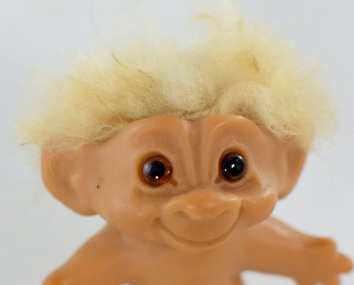 Small vintage thomas dam troll - thomas,