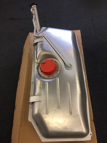 New genuine jaguar xk8 fuel - new,