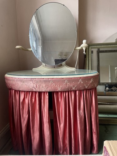 Vintage dressing table - vintage,