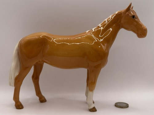 Beswick palomino huntsman - palomino, huntsman’s
