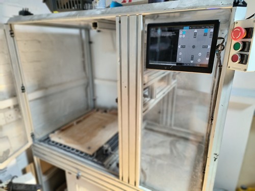 Enclosed cnc machine - enclosed, /