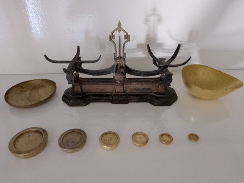 Antique avery case - &,