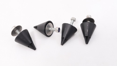 Set speaker spikes - set,