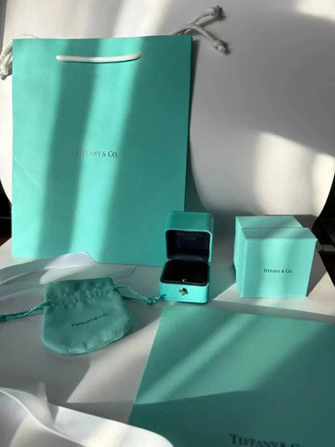 Tiffany engagement ring - tiffany, &