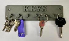 KEY HOLDER ~ 7 HOOKS WALL
