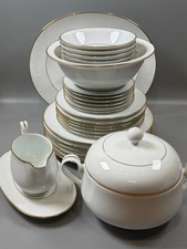 Set of classic Noritake P589