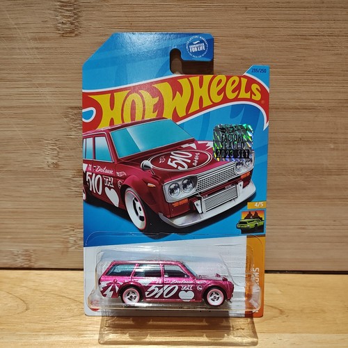 Hot wheels factory sealed - hot,