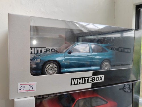 Boxed model whitebox - boxed,