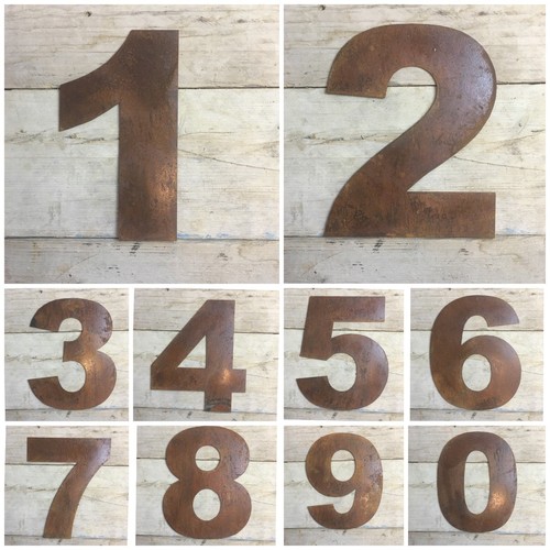 Large rusty metal house - 12",
