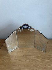  Laura Floral Ashley Small