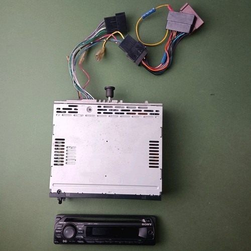 Sony cdx gt24 car stereo - cdx-gt24,