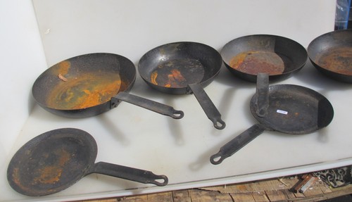 Large vintage iron frying - large,