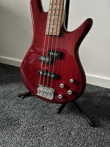 Ibanez gio gsr200 - ibanez,