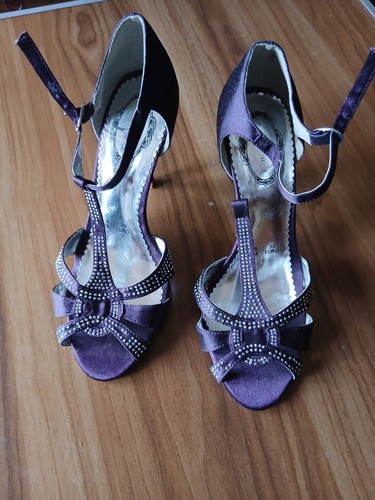 Ladies purple shoes open toed