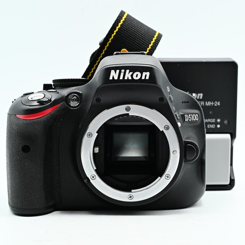Nikon d5100 2mp dslr - 16.2mp,