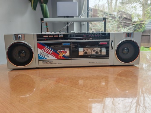 Extremely rare sanyo w24k - rare!!sanyo, m-w24k