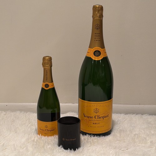 Veuve clicquot champagne - clicquot,