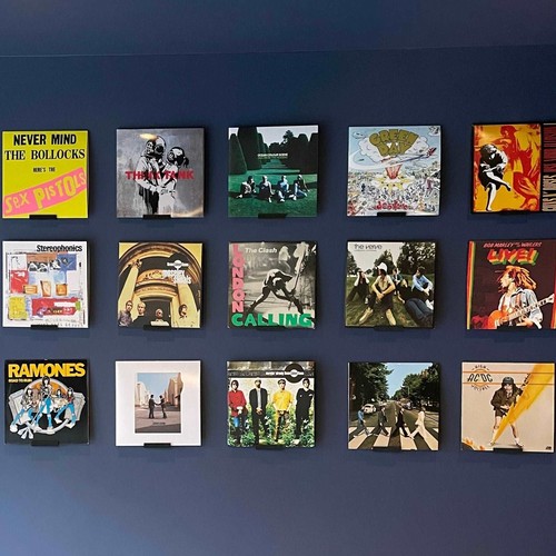 Vinyl record display - vinyl, shelves