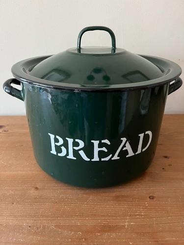 Vintage green round enamel - green,