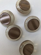 6 Buttons 2.5cm Mother Of