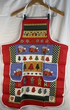 Vintage Christmas Apron Holiday Festive Pockets Cute Folk Art 31.75 X 23.75 NWT