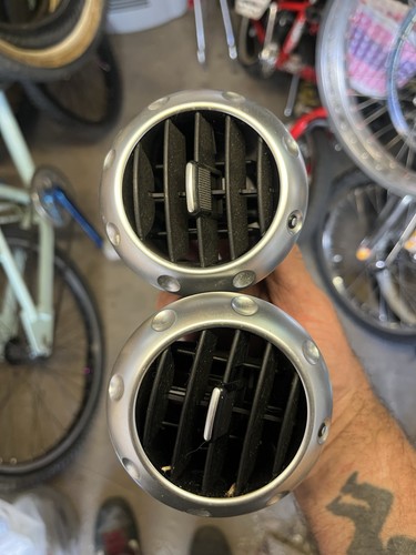 Audi dash vents - tt, x2