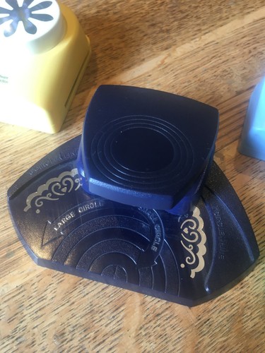 Fiskars circle border - in,