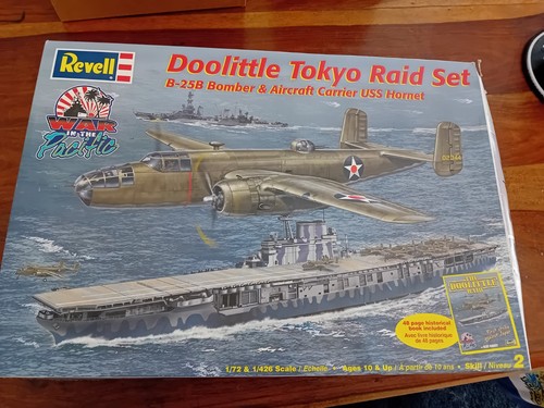 Revell model kit - revell, war