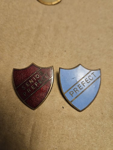 Snr prefect badges - snr, &prefect