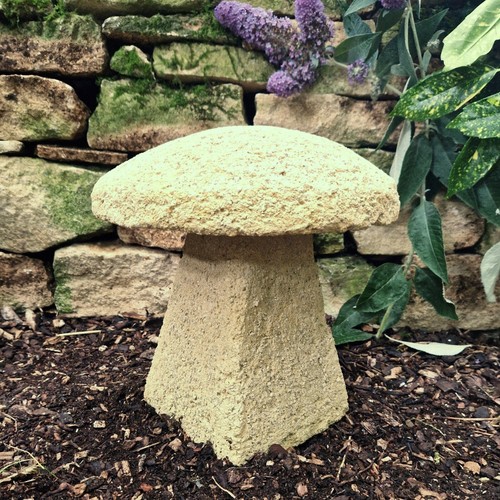 Cotswold staddle stone - cotswold,