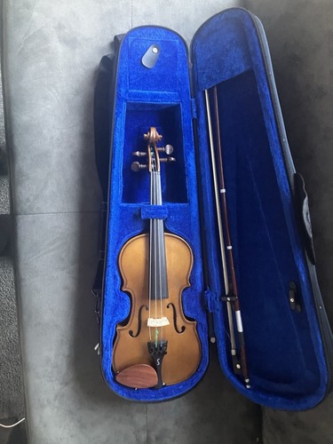 Stentor size violin - 1/4,