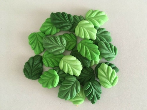 Small mixed green leaves - small,