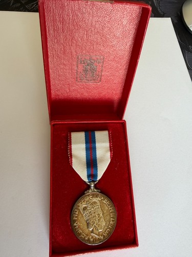 Queen elizabeth silver jubilee - elizabeth,