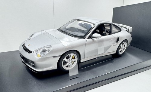 Autoart porsche 911 gt2 - 1:18,