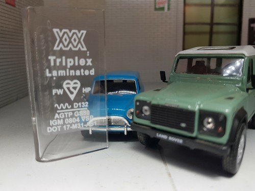 Triplex laminated windscreen - triplex,